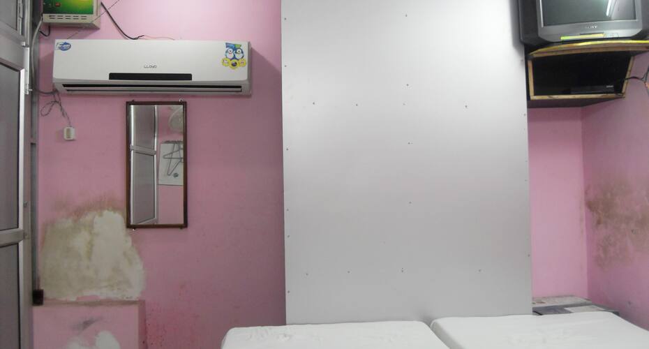 Meerut Oriental Lodge, Allahabad 4